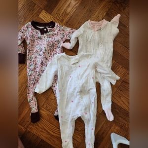8 burt bees onsie bundle